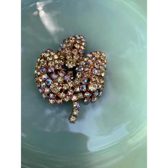 Vintage 1960s Large AB Rhinestone Cluster Leaf Brooch - Picture 2 of 12